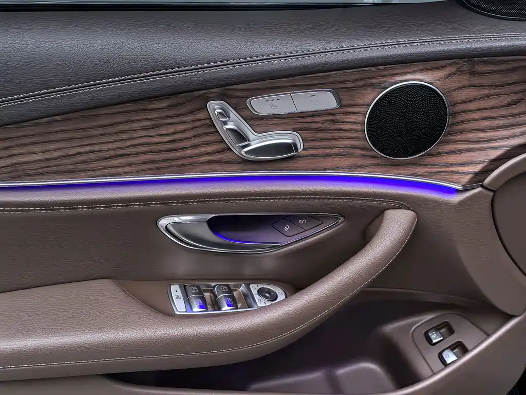 Mercedes-Benz E-Class New Energy — миниатюра 6