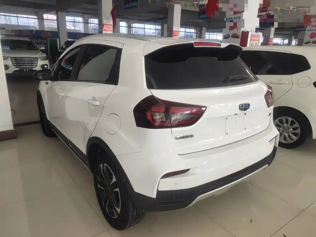 Geely Vision X3 — миниатюра 5