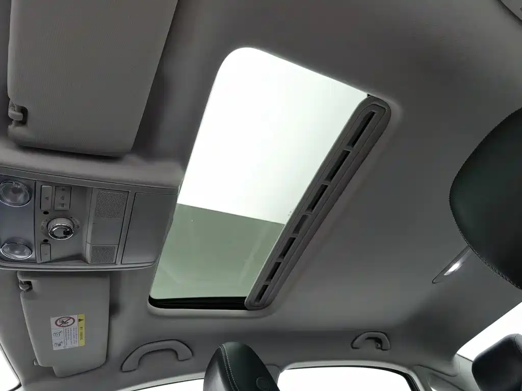 Volkswagen Passat — миниатюра 14