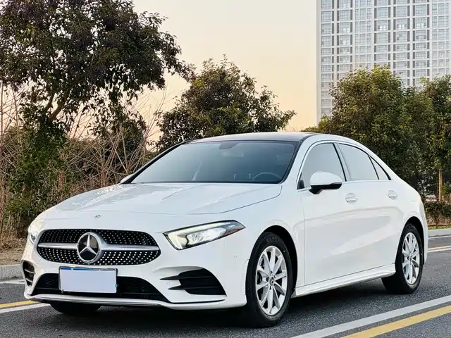 MERCEDES-BENZ A CLASS