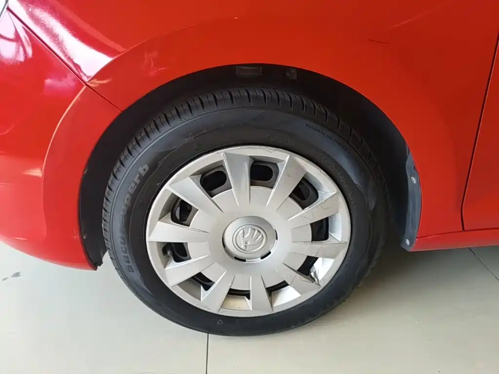 Skoda Rapid Spaceback — миниатюра 23