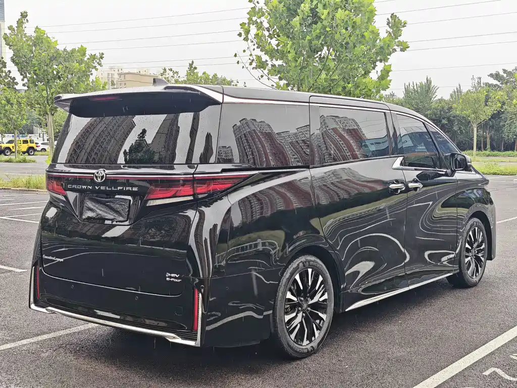 Toyota Vellfire — миниатюра 3