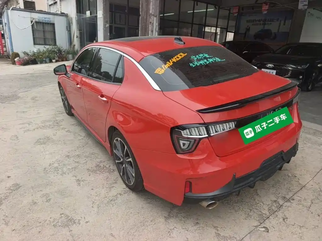 Lynk & Co 03 — миниатюра 5
