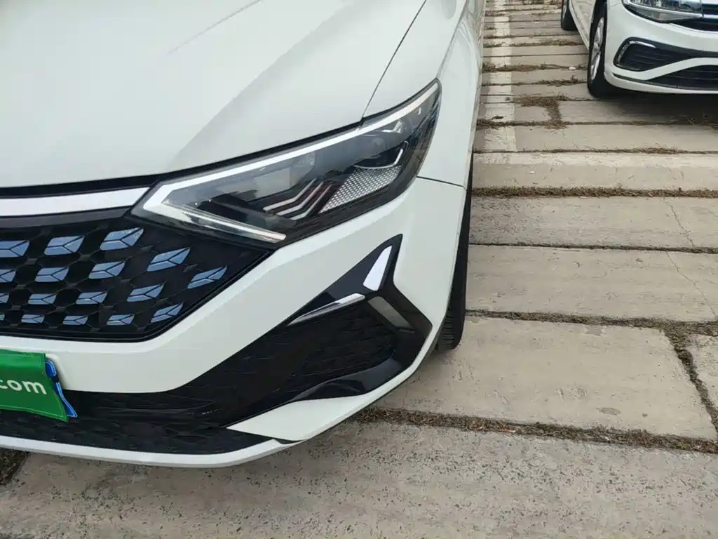 Jetta VS5 — миниатюра 24