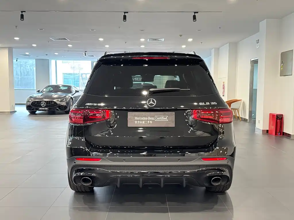 Mercedes-Benz GLB AMG — миниатюра 5