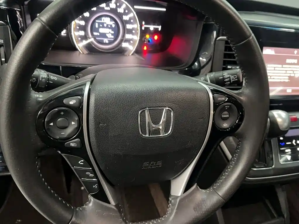 Honda Elysion — миниатюра 14