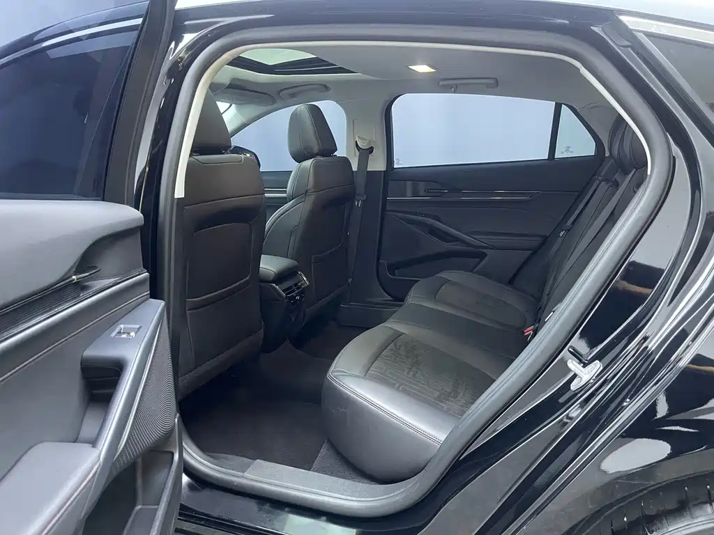 Ford Mondeo — миниатюра 14