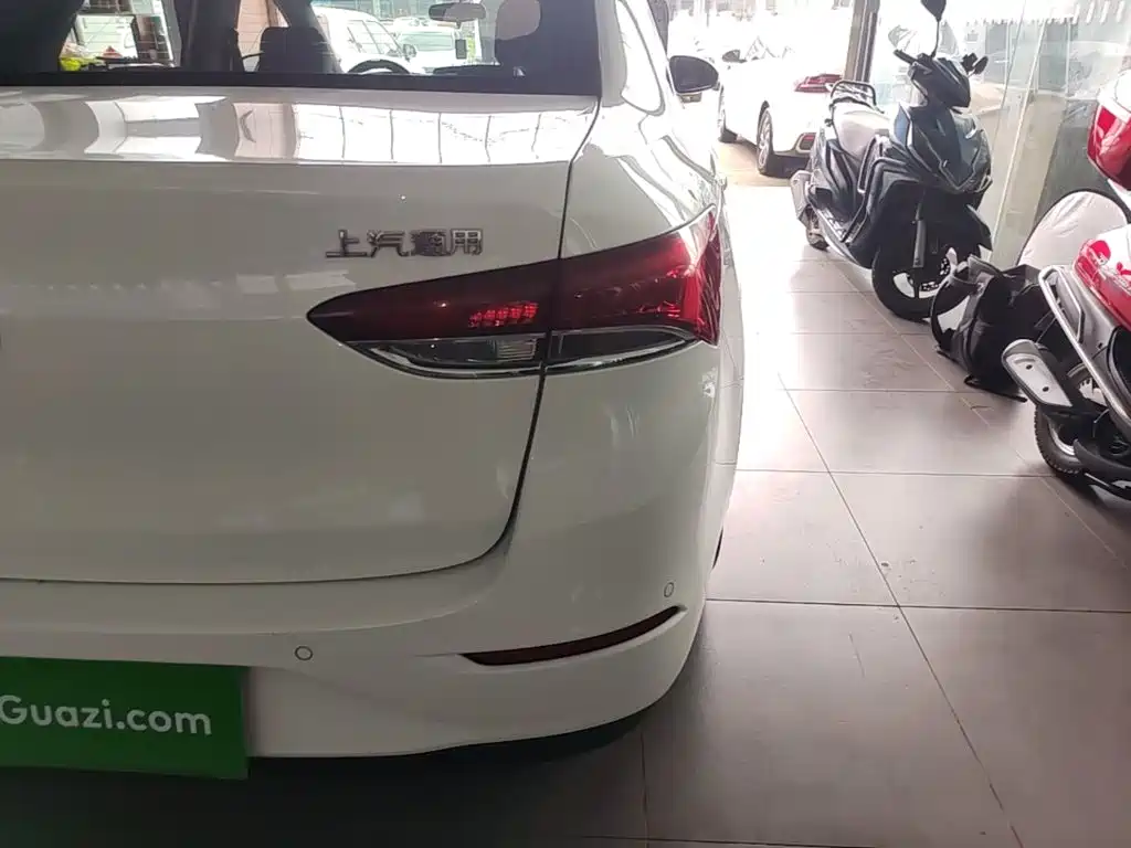 Buick Excelle — миниатюра 8