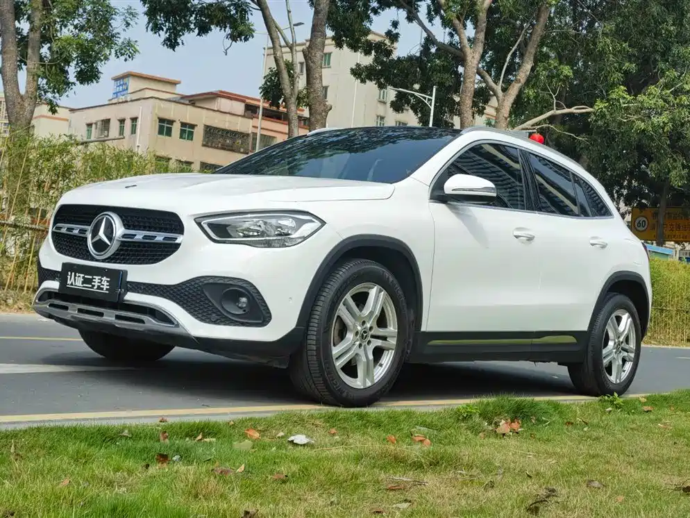 Mercedes-Benz GLA 2021
