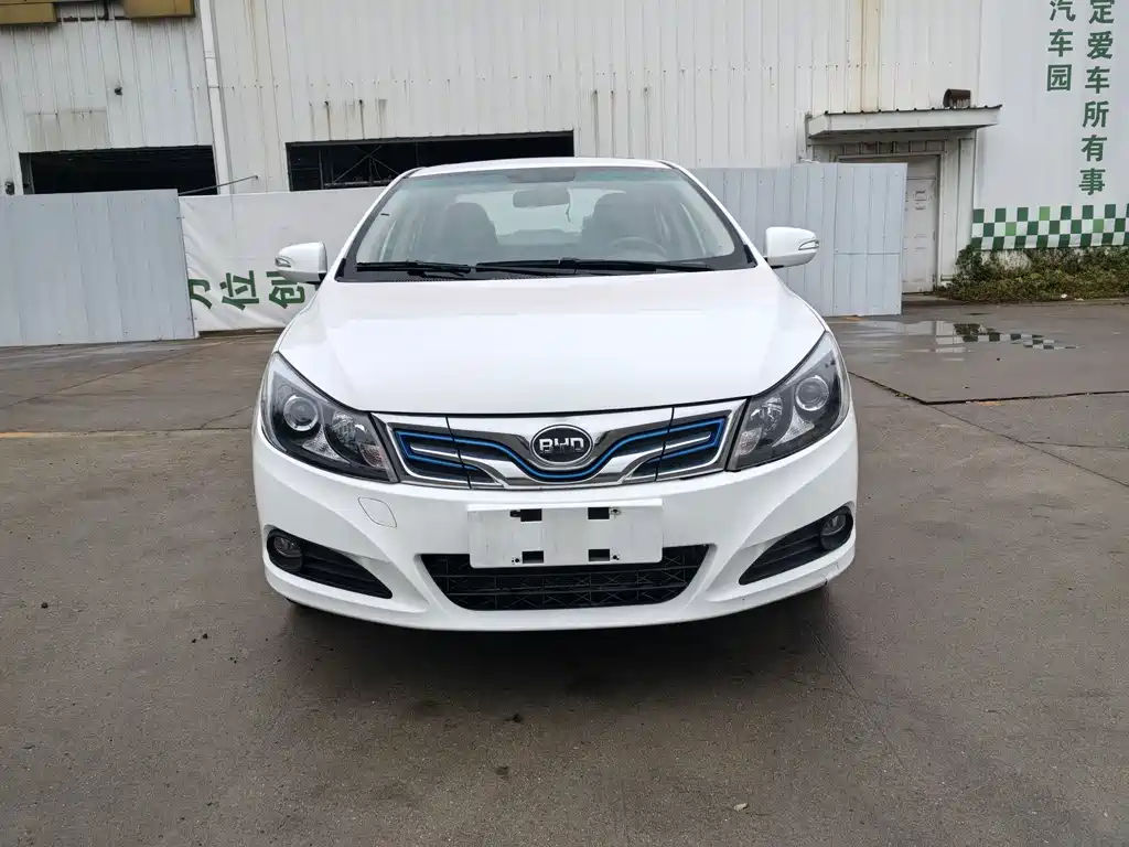 BYD e5 — миниатюра 2