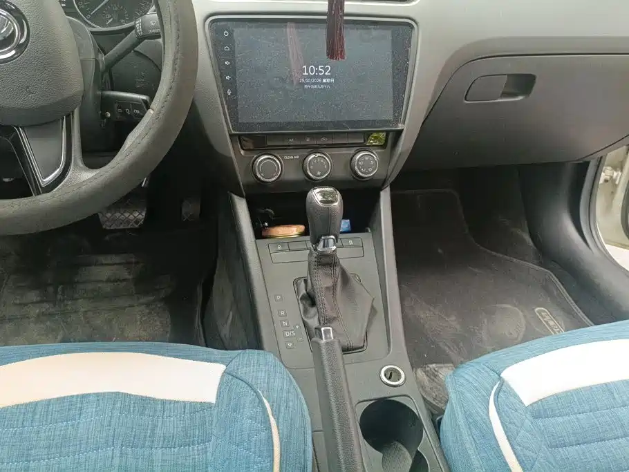 Skoda Octavia — миниатюра 16