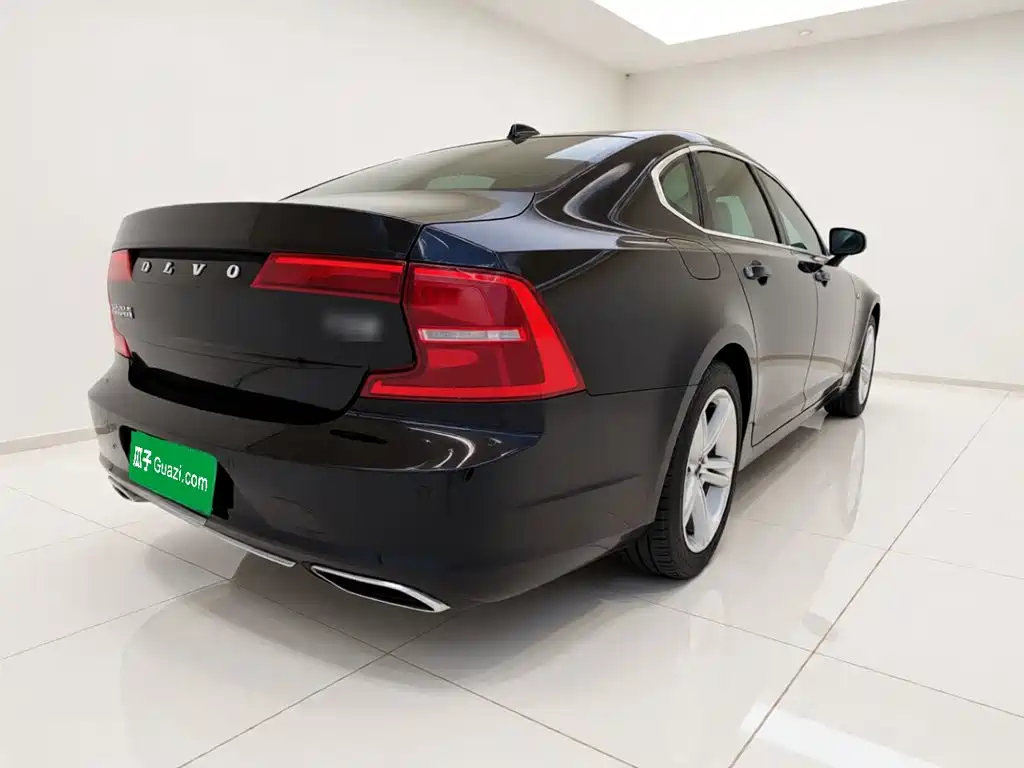 Volvo S90 — миниатюра 6