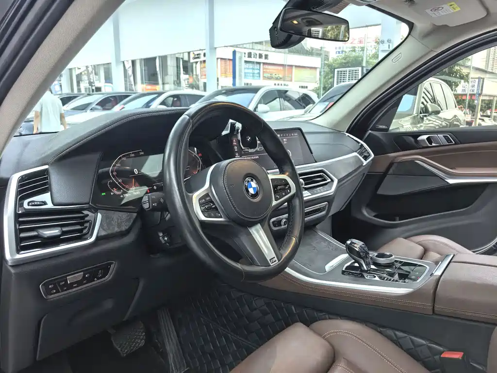 BMW X5 (Import) — миниатюра 7