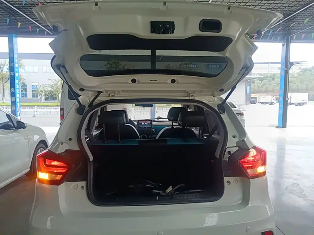 BAIC New Energy EC3 — миниатюра 19