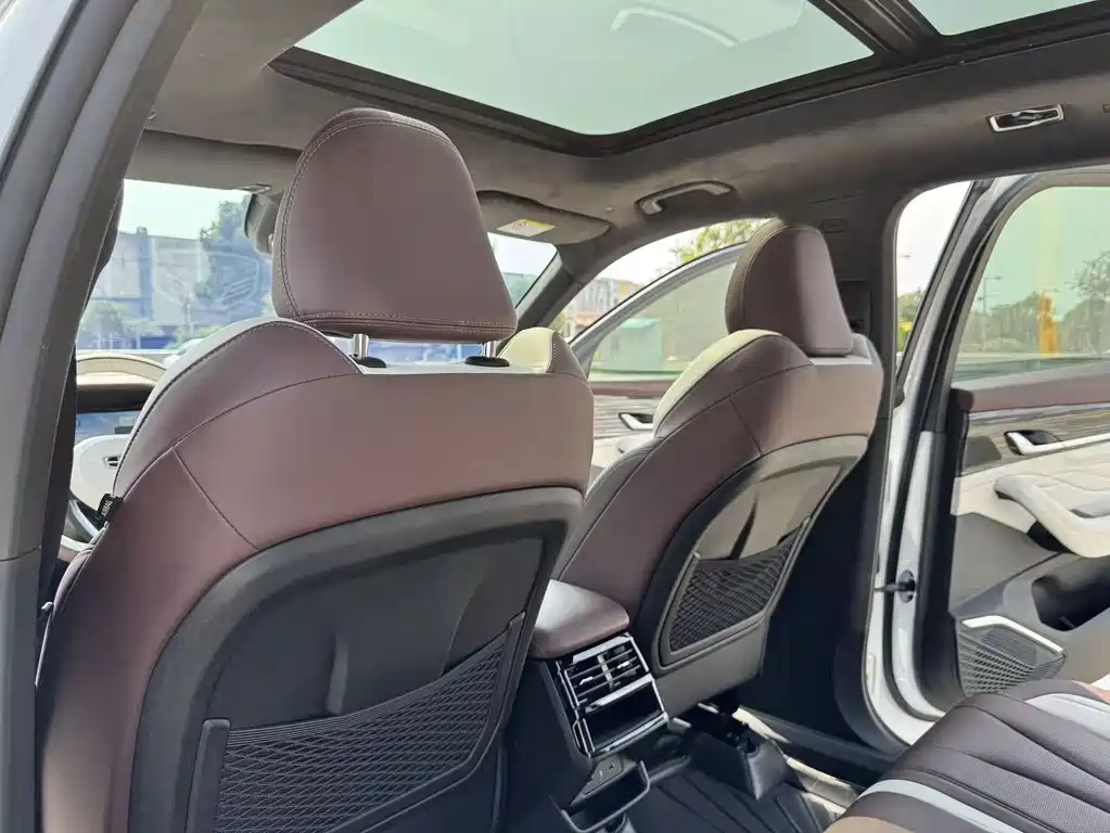 Geely Xingyue L — миниатюра 15