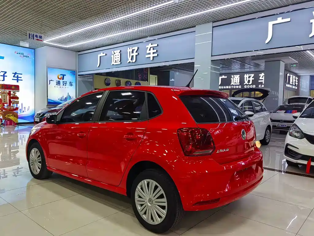 Volkswagen Polo — миниатюра 8