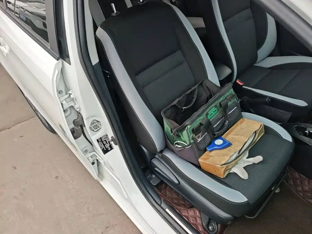 Toyota Yaris L — миниатюра 25