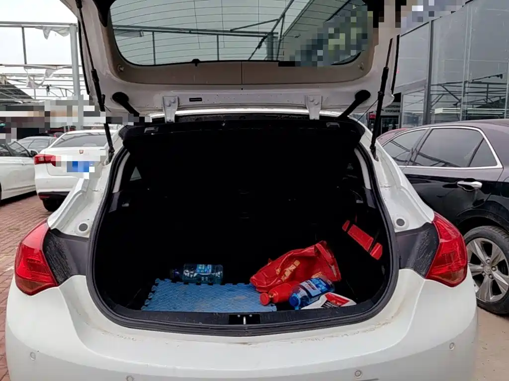 Buick Excelle — миниатюра 19