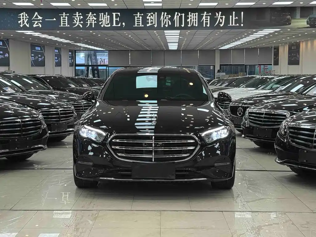 Mercedes-Benz E-Class 2025