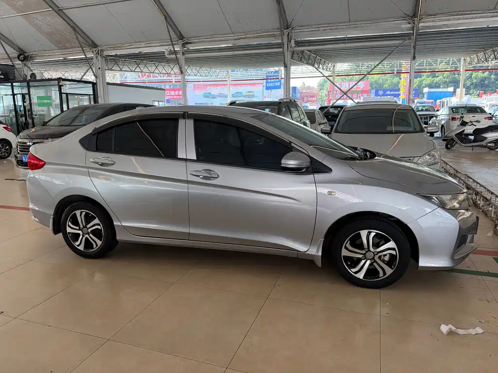 Honda City — миниатюра 7