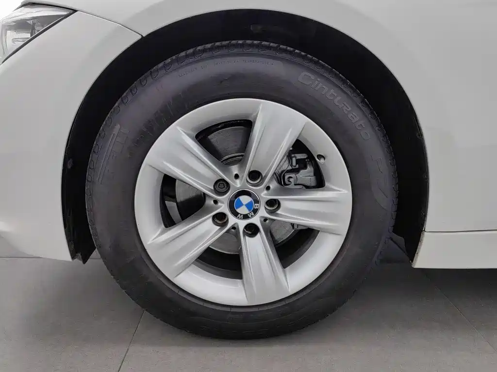 BMW 3 Series — миниатюра 17