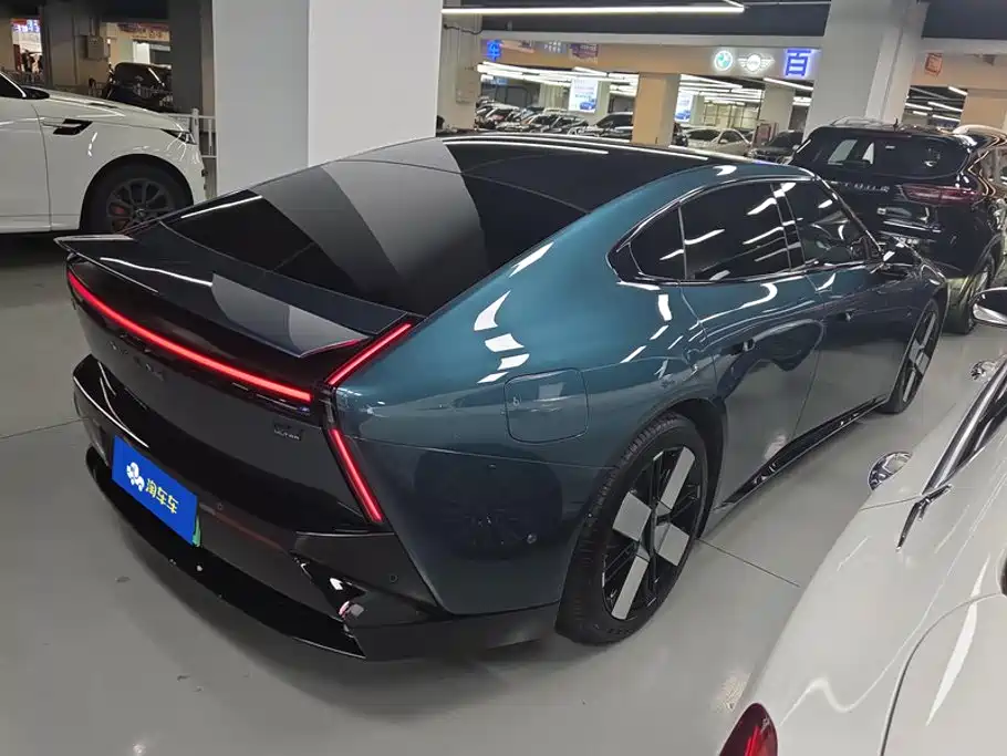 XPeng P7 — миниатюра 3