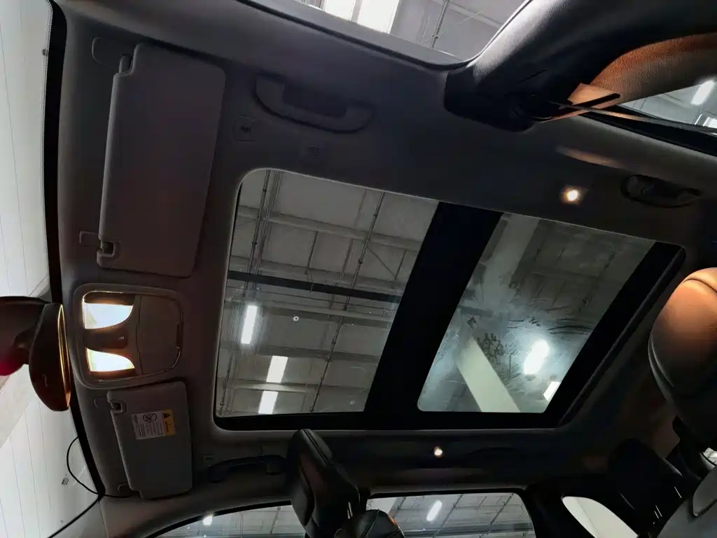 Jeep Cherokee — миниатюра 14