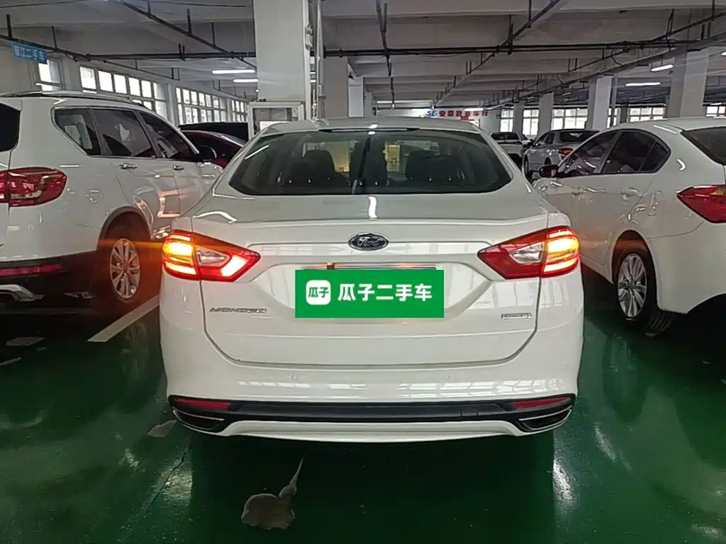 Ford Mondeo — миниатюра 6