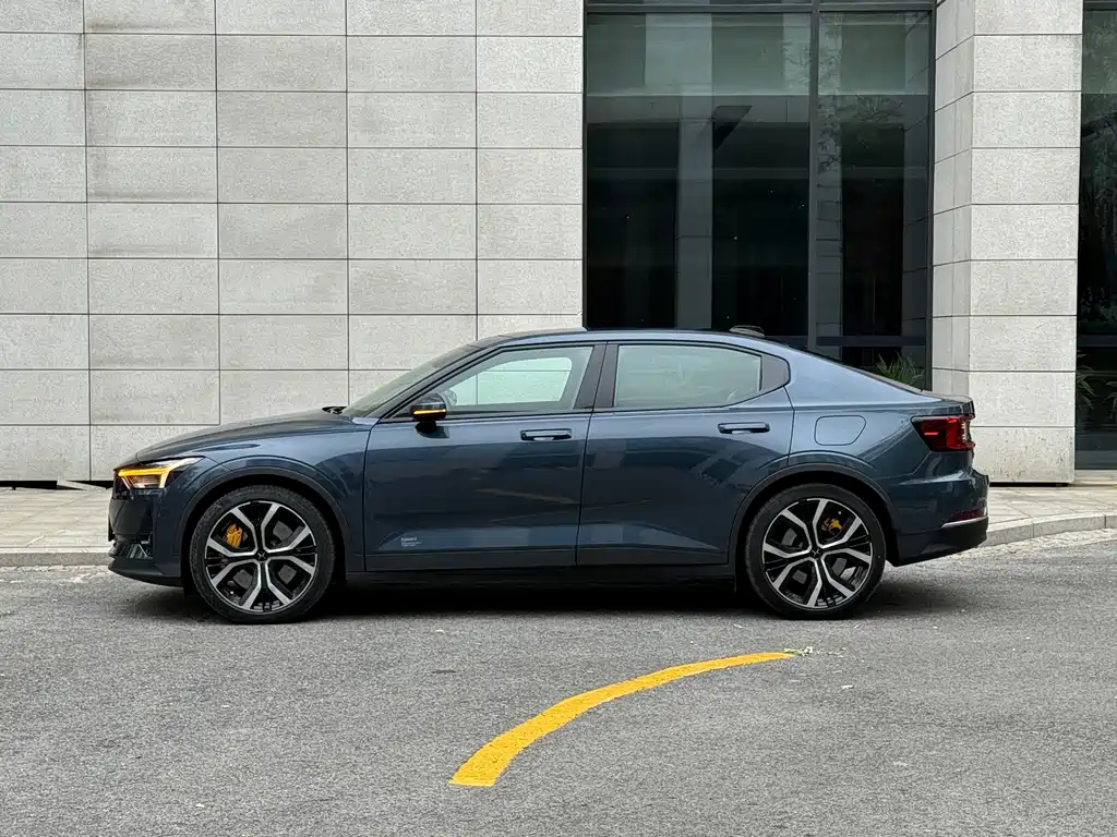 Polestar Polestar 2 — миниатюра 4