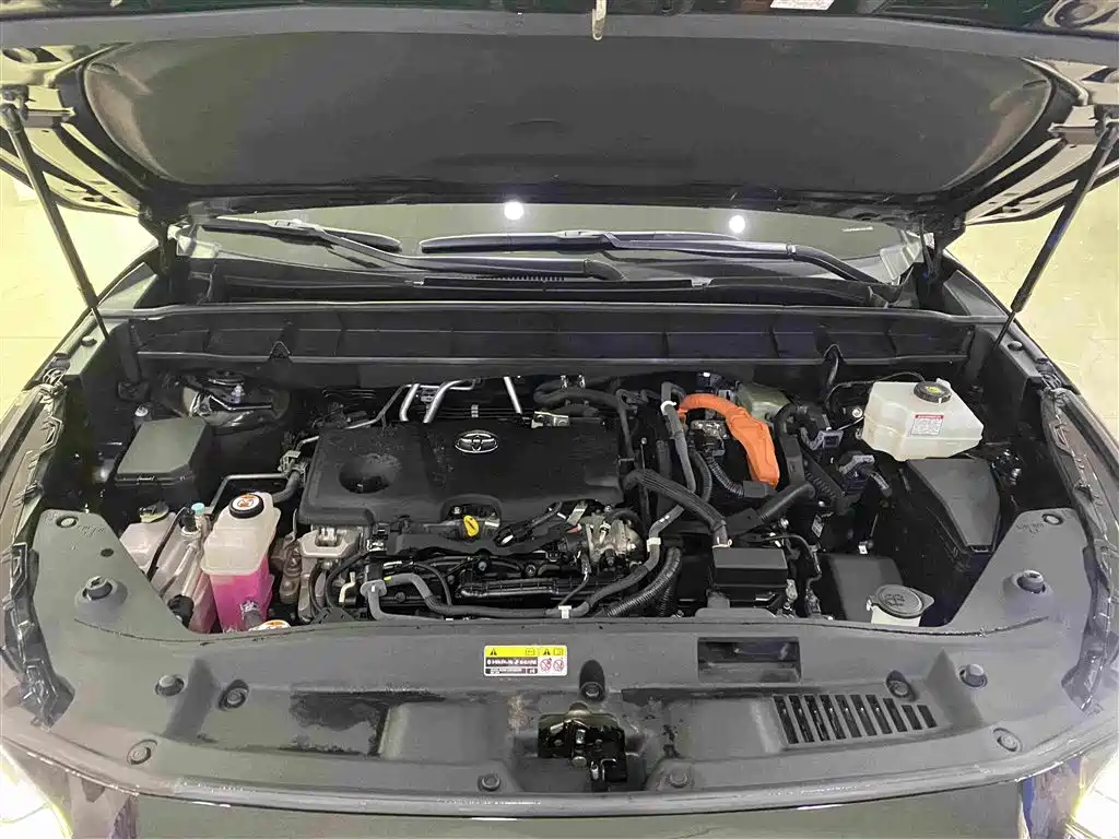 Toyota Crown Kluger — миниатюра 13