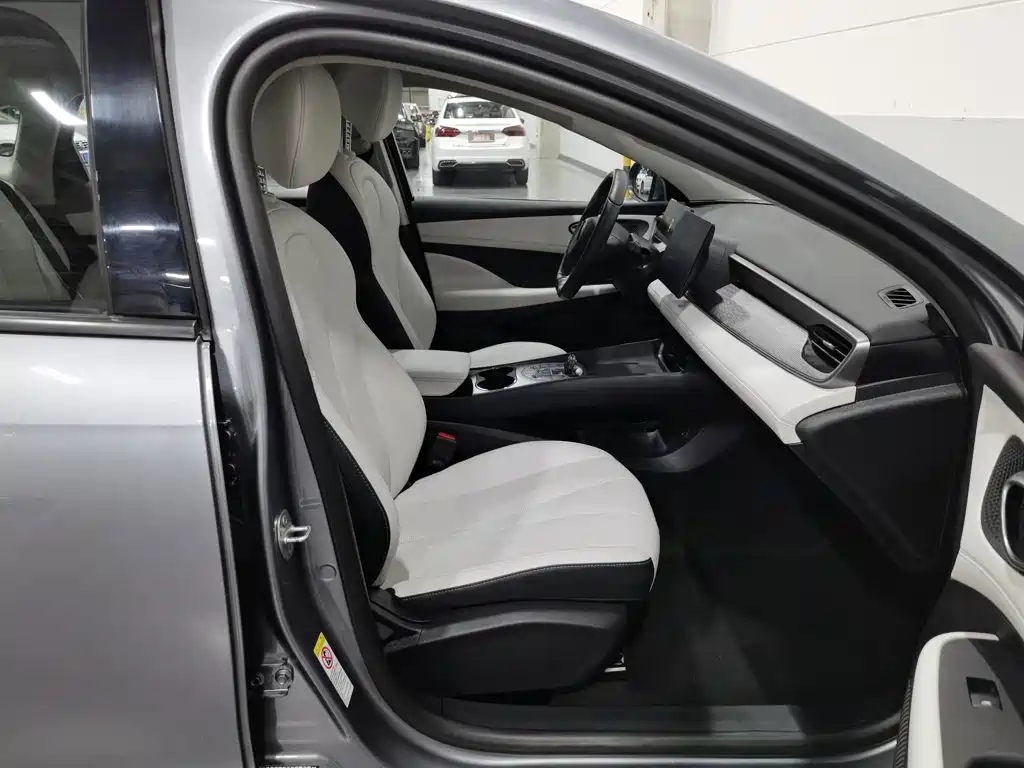 BYD Seal 05 DM-i — миниатюра 23