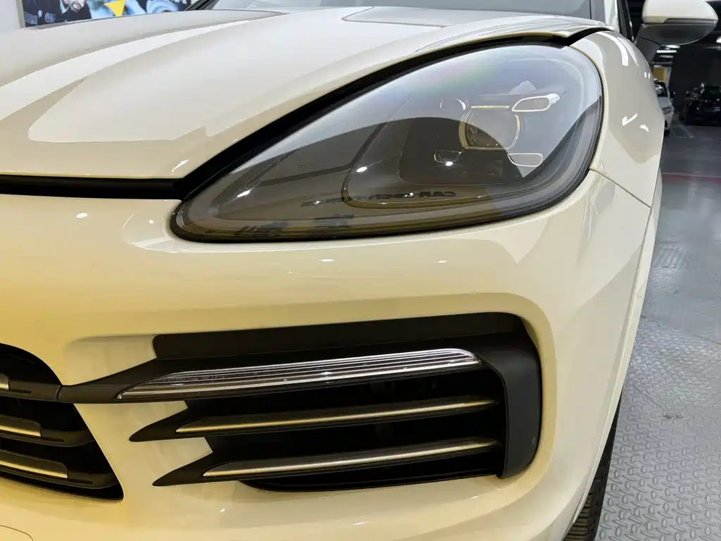 Porsche Cayenne — миниатюра 43