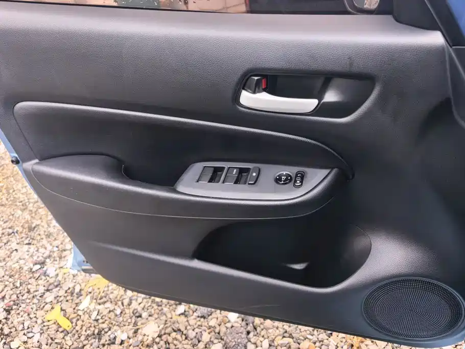Honda Fit — миниатюра 7