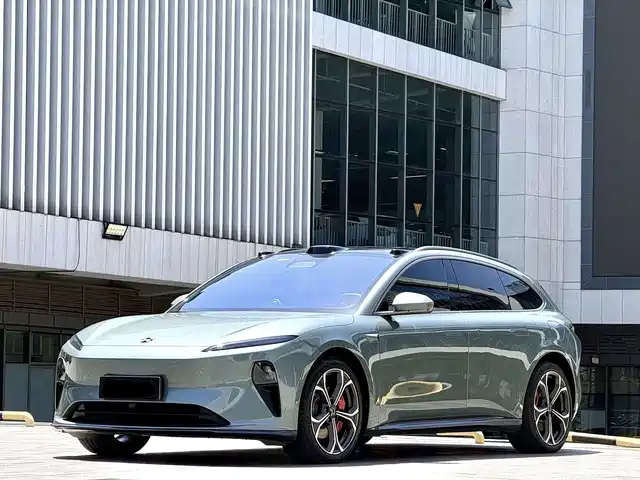 NIO ET5T