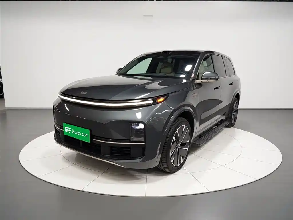 Li Auto Li L9 2025
