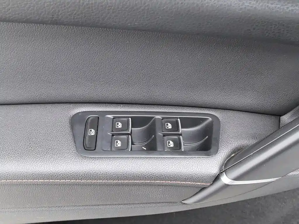 Volkswagen Golf Sportsvan — миниатюра 9