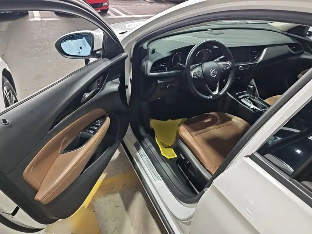 Buick Regal — миниатюра 16