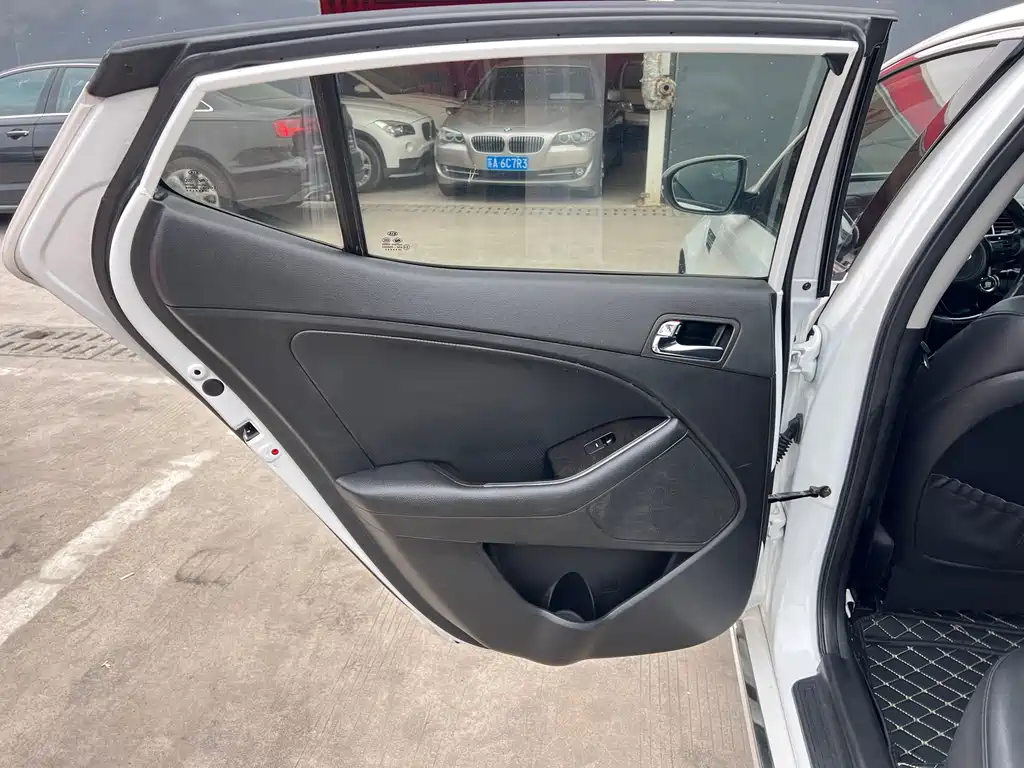 Kia K5 2.0L Auto PREMIUM, фото 11