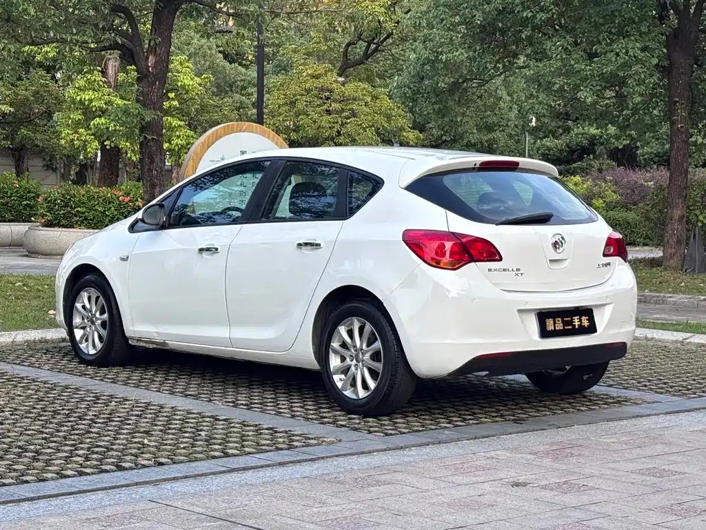 Buick Excelle — миниатюра 8