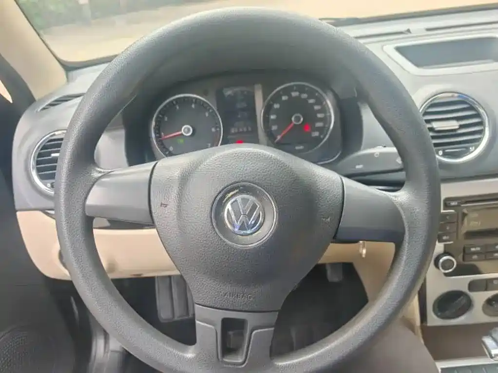Volkswagen Lavida — миниатюра 6
