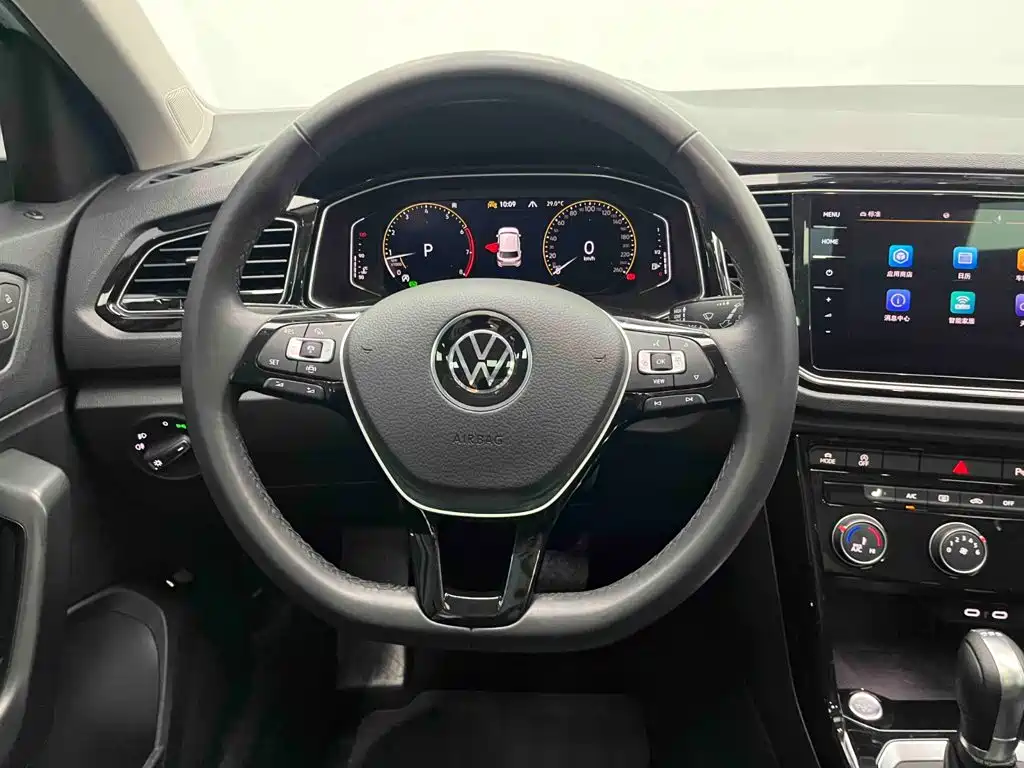 Volkswagen T-Roc — миниатюра 8