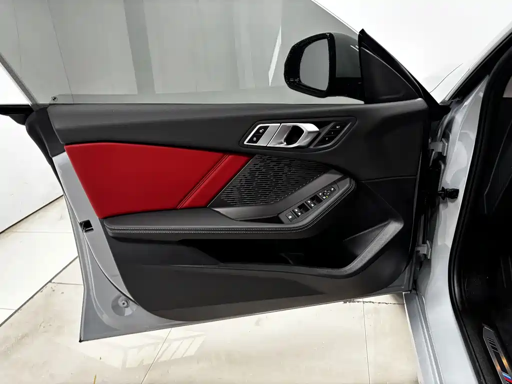 BMW 2 Series — миниатюра 10