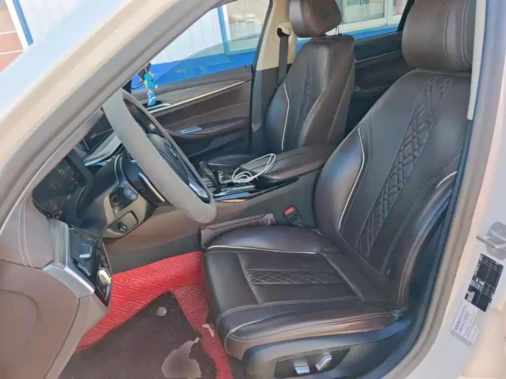 BMW 5 Series — миниатюра 15