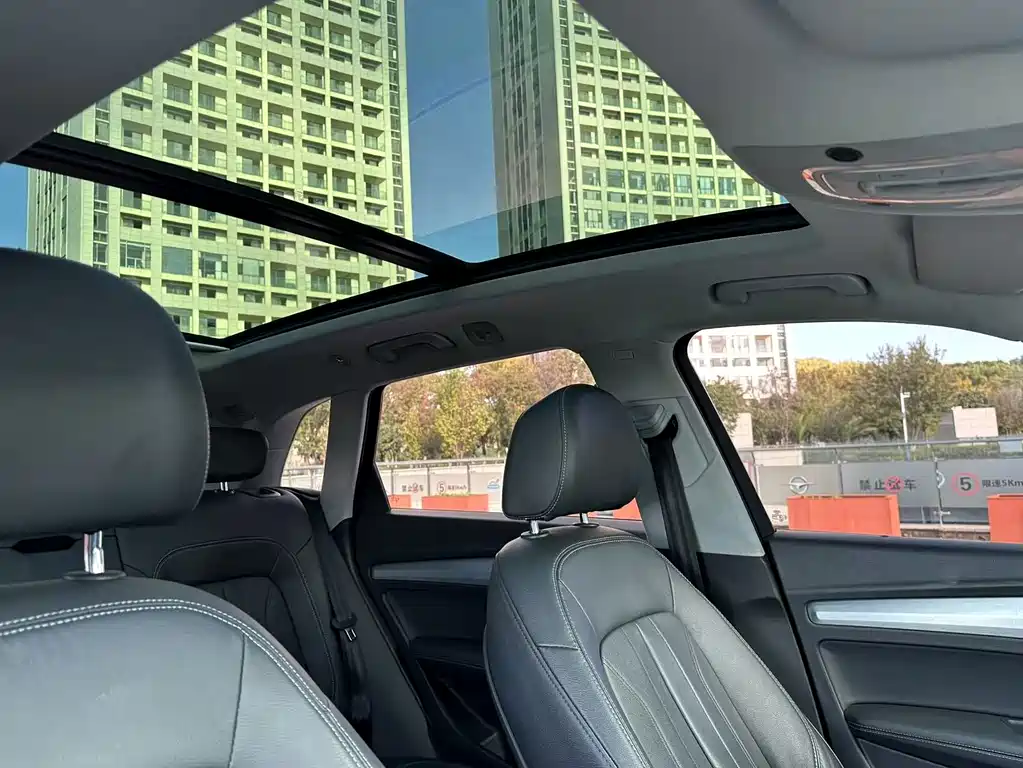 Audi Q5L — миниатюра 33