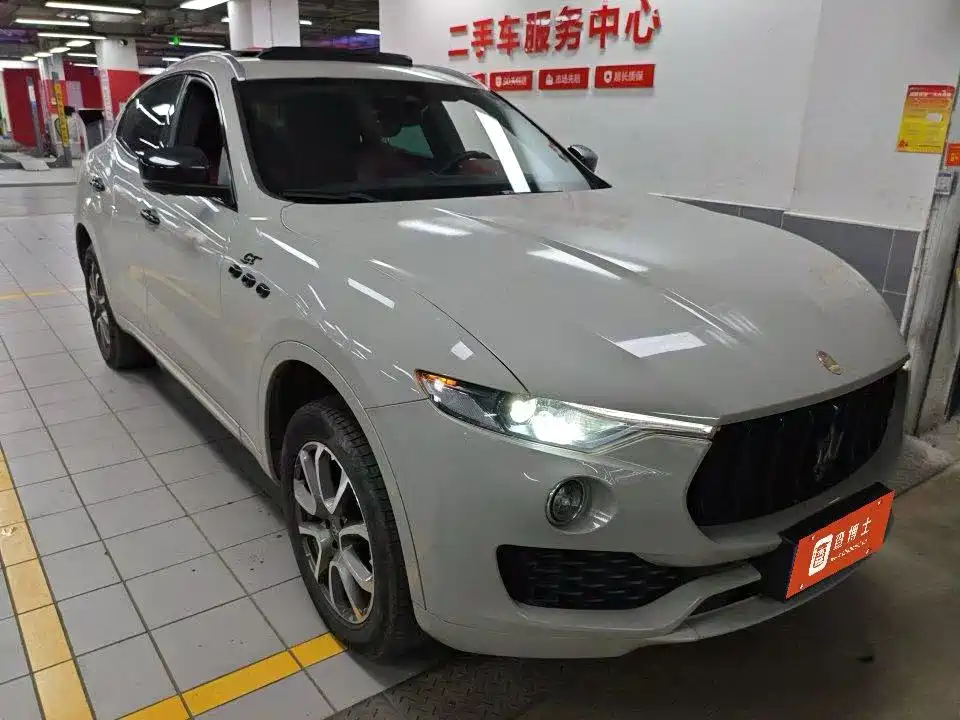 Maserati Levante — миниатюра 2