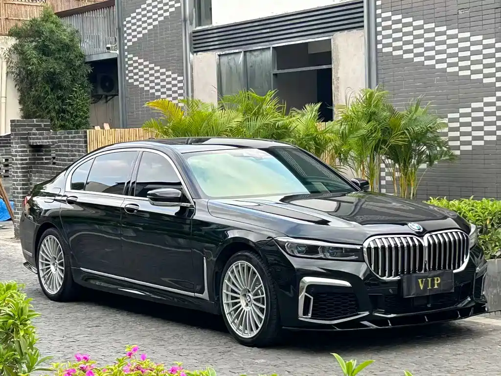 BMW 7 Series — миниатюра 3