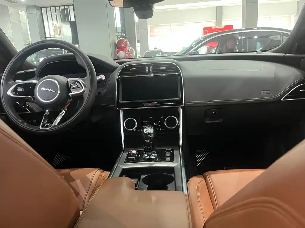 Jaguar XEL — миниатюра 7