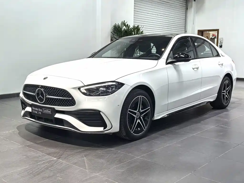 Mercedes-Benz C-Class — миниатюра 3