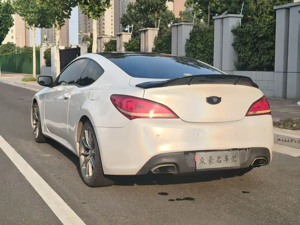 Hyundai Genesis Coupe — миниатюра 20