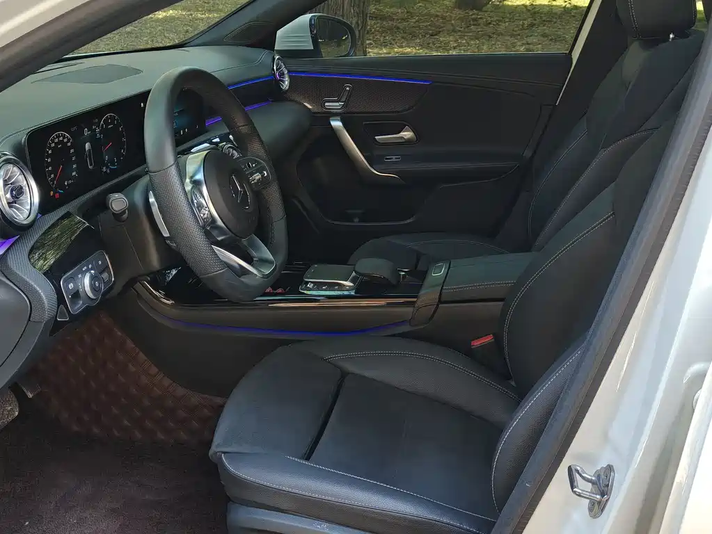 MERCEDES-BENZ A CLASS